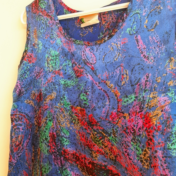 Colorful sleeveless top - Picture 2 of 3